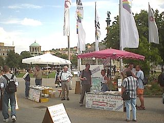 Infostand in Stuttgart/Schloßplatz