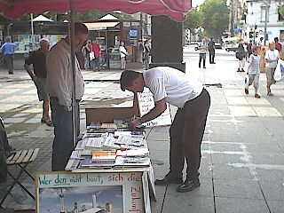 Infostand in Heidelberg/Bismarckplatz