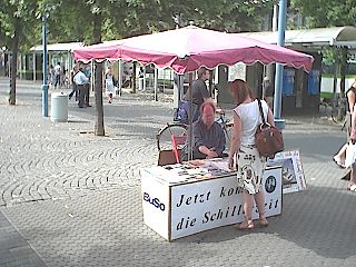 Infostand in Mannheim/Planken