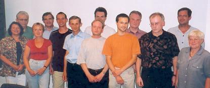 Kandidaten und Wahlhelfer im Bundestagswahlkampf 2002
