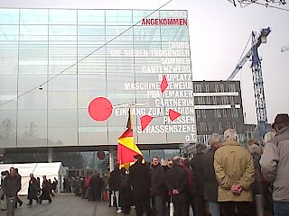 Das 'Kunst'-Museum, der 'Stuttgarter Glasw&uuml;rfel'