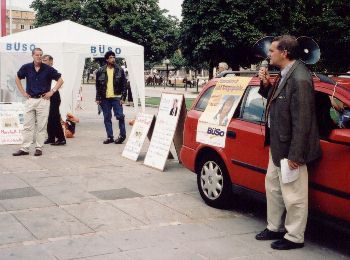 Anno Hellenbroich bei einer Kundgebung