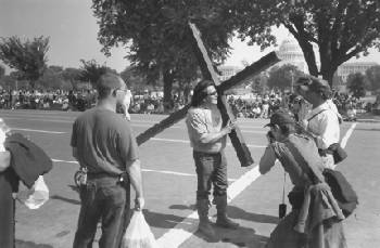 Fundamentalist mit Kreuz