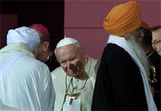 Der Papst bei dem &ouml;kumenischen Treffen in Assisi