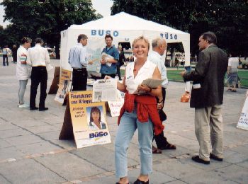 Kandidaten der BüSo auf dem Schloßplatz, Stuttgart
